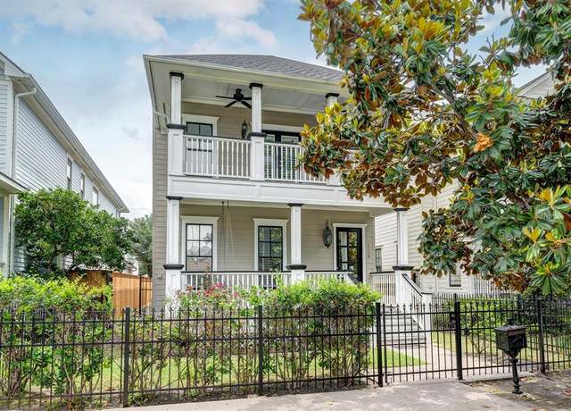 Property at 806 Waverly St, Houston, TX 77007, 3 beds, 2.5 baths