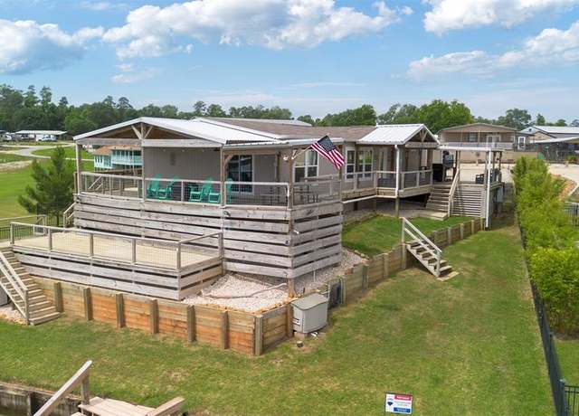 Property at 620 Lagoon Dr, Point Blank, TX 77364, 4 beds, 3 baths