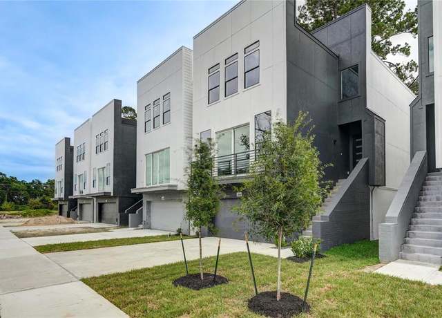 Property at 4551 Creekmont Dr, Houston, TX 77091, 3 beds, 2.5 baths