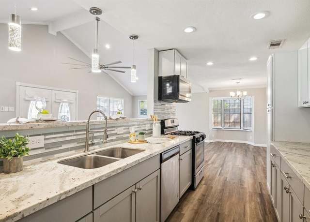 Property at 3106 Stratford St, Pearland, TX 77581, 4 beds, 2 baths
