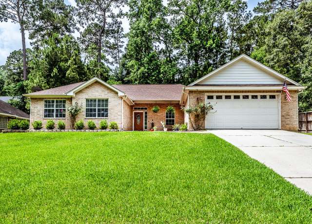 Property at 717 Overbrook, Huntsville, TX 77340, 3 beds, 2 baths