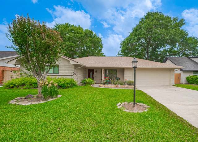 Property at 5411 Spellman Rd, Houston, TX 77096, 3 beds, 2 baths