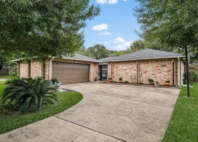 Property at 3703 Gamlin Bend Dr, Houston, TX 77082, 3 beds, 2 baths