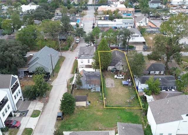Property at 2515 Engelke St, Houston, TX 77003, 3 beds, 2 baths