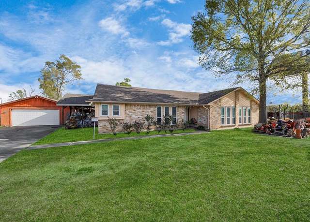 Property at 10831 Highway 242, Conroe, TX 77385, 3 beds, 3 baths
