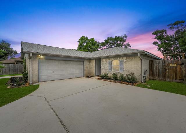 Property at 3011 Ocean Way, League City, TX 77573, 3 beds, 2 baths