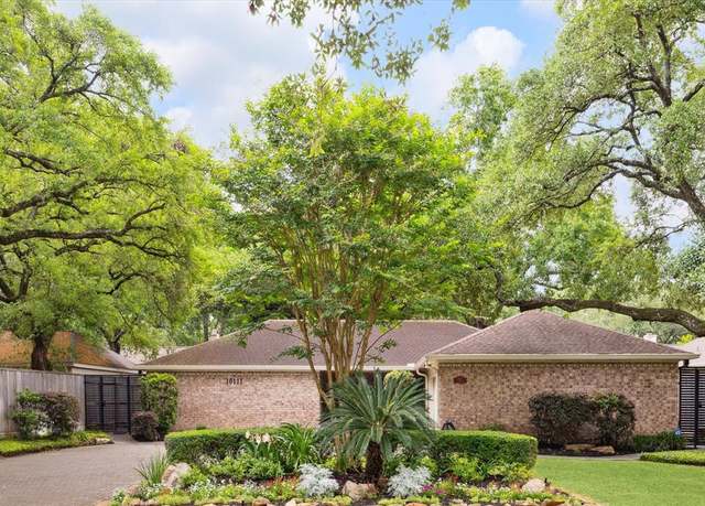 Property at 10111 Del Monte Dr, Houston, TX 77042, 3 beds, 2.5 baths