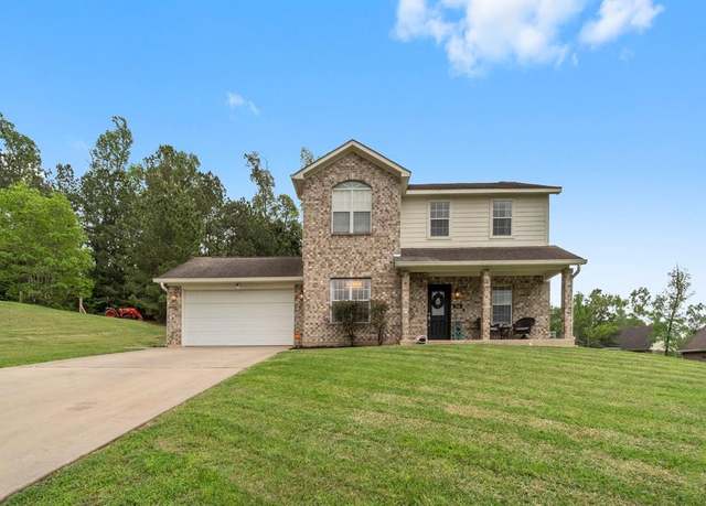 Property at 746 E Lake Dr, Livingston, TX 77351, 3 beds, 2.5 baths