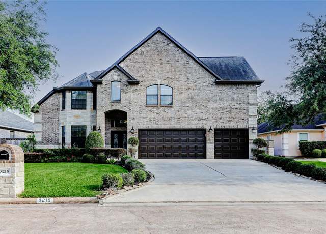 Property at 8215 Frontenac Dr, Houston, TX 77071, 4 beds, 4 baths
