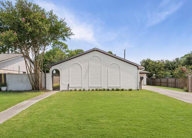 Property at 15402 W Barbara Cir, Houston, TX 77071, 3 beds, 2 baths