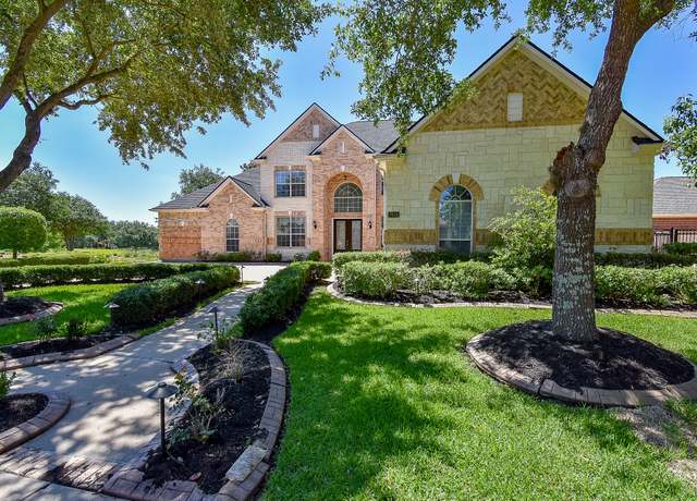 Property at 7010 Mcclellan Ln, Sugar Land, TX 77479, 5 beds, 4.5 baths