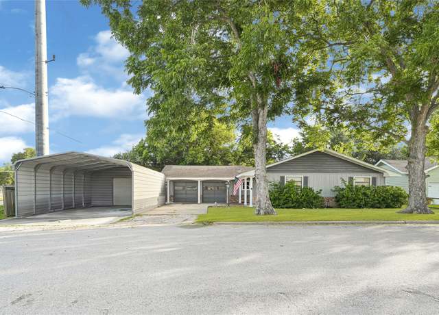 Property at 6713 Lawrence Rd, Hitchcock, TX 77563, 3 beds, 2 baths