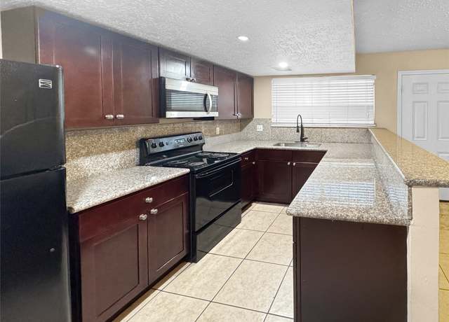 Property at 7353 Chasewood Dr, Houston, TX 77489, 2 beds, 1.5 baths