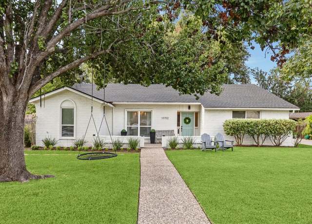 Property at 10702 Valley Forge Dr, Houston, TX 77042, 3 beds, 2.5 baths
