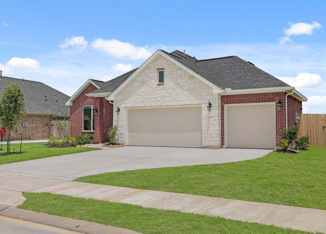 Property at 12103 Champions Frst, Mont Belvieu, TX 77535, 4 beds, 2 baths