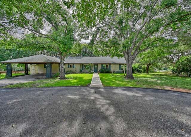 Property at 5425 Sandy Creek Ln, Brenham, TX 77833, 3 beds, 3 baths