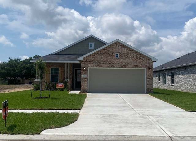 Property at 1421 17th Ave N, Texas City, TX 77590, 4 beds, 2 baths
