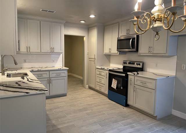 Property at 5131 Indigo St, Houston, TX 77096, 3 beds, 2 baths