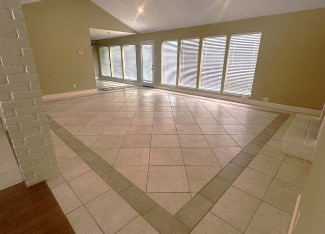 Property at 20326 Spoonwood Dr, Humble, TX 77346, 3 beds, 2 baths