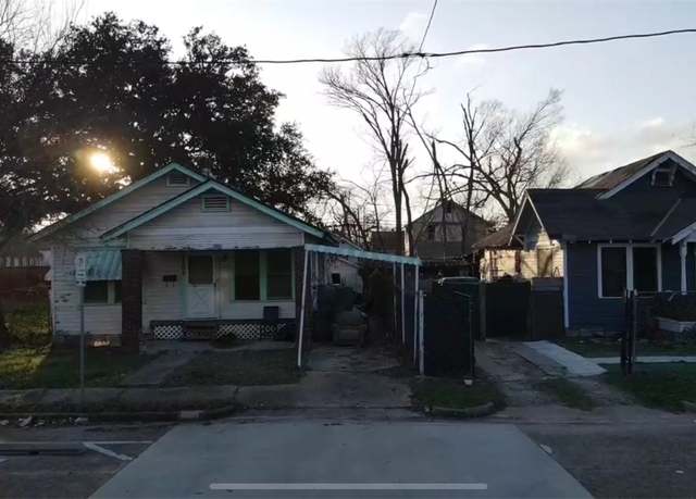 Property at 2305 Elysian St, Houston, TX 77026, 3 beds, 1 bath