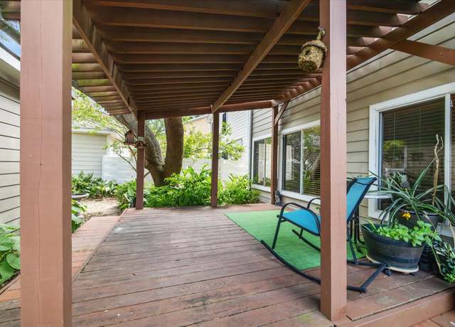 Property at 18614 Atasca Oaks Dr, Humble, TX 77346, 3 beds, 2.5 baths