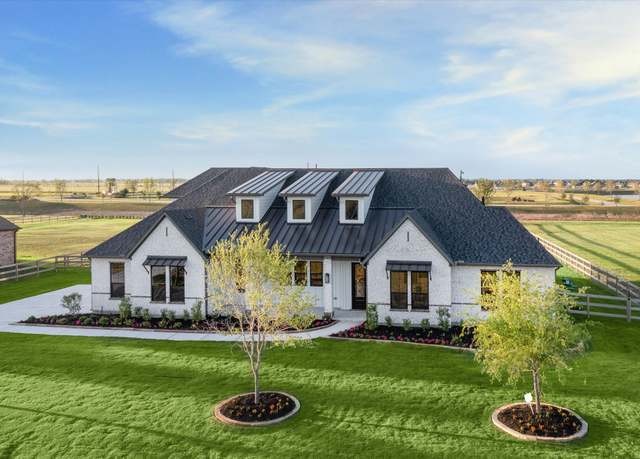 Property at 1020 Lake Breeze Dr, Waller, TX 77484, 4 beds, 4.5 baths