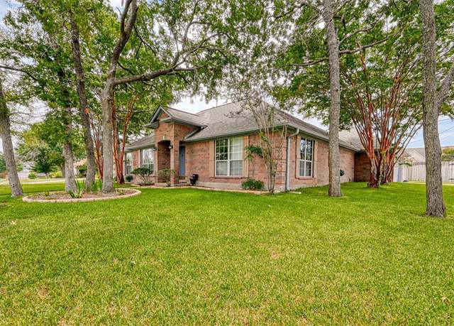 Photo of 400 Heather Ln, College Station, TX 77845