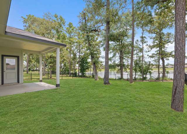 Property at 469 Shoreview Dr, Conroe, TX 77303, 3 beds, 2 baths