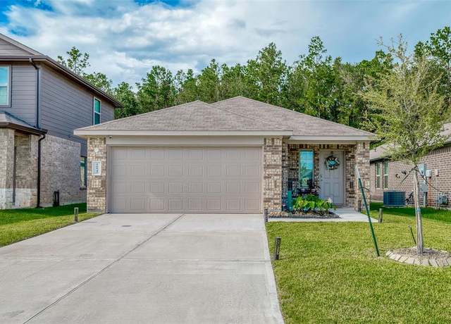 Property at 16845 Short Pines Dr, Conroe, TX 77302, 3 beds, 2 baths