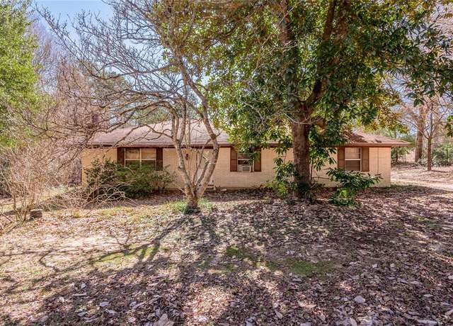 Property at 19028 Highway 21 East, Grapeland, TX 75844, 3 beds, 2 baths