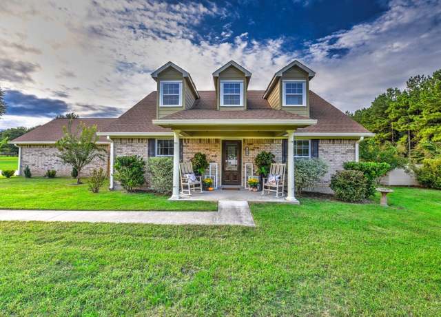 Property at 344 Southcreek Park, Livingston, TX 77351, 3 beds, 2.5 baths