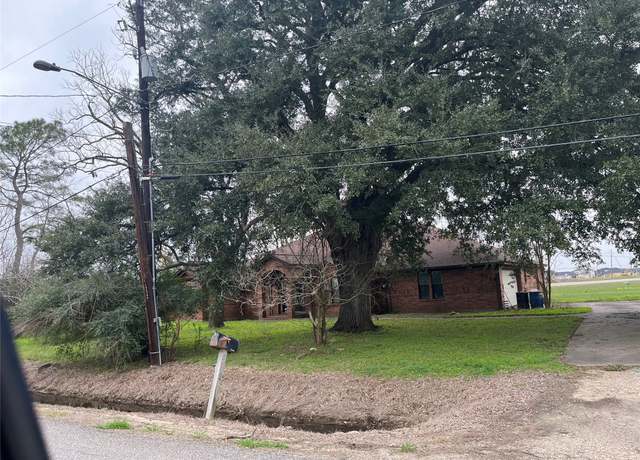 Property at 5118 W Davis Rd W, Rosharon, TX 77583, 3 beds, 2.5 baths