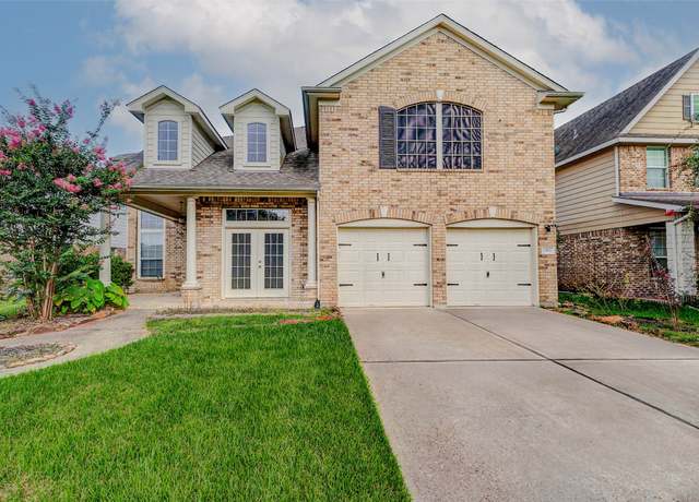Property at 2961 Autumn Brook Ln, League City, TX 77573, 4 beds, 3.5 baths