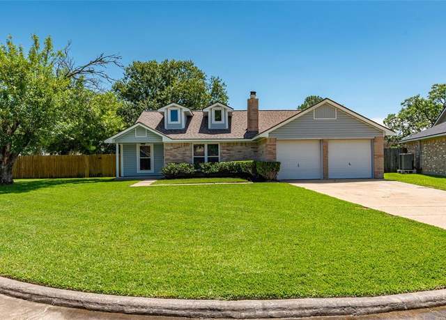Property at 5417 Teameadow Ct, Dickinson, TX 77539, 3 beds, 2 baths