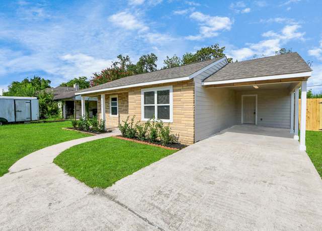 Property at 8746 Delilah St, Houston, TX 77033, 3 beds, 2 baths