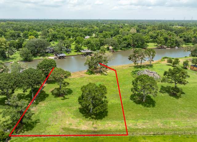 Property at 4 County Road 344, Sweeny, TX 77480
