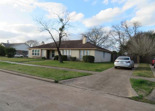Property at 16310 Meadowbrook Farm Rd, Houston, TX 77082, 3 beds, 2 baths