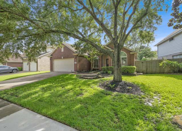 Property at 4514 Casey Cir, Sugar Land, TX 77479, 3 beds, 2.5 baths