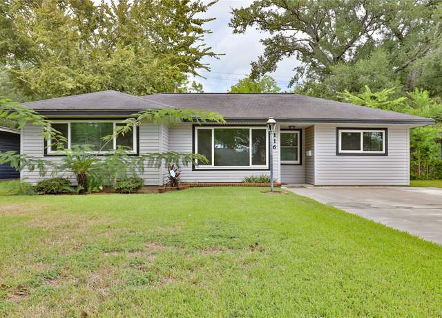 Property at 116 Cypress St, Lake Jackson, TX 77566, 3 beds, 1 bath
