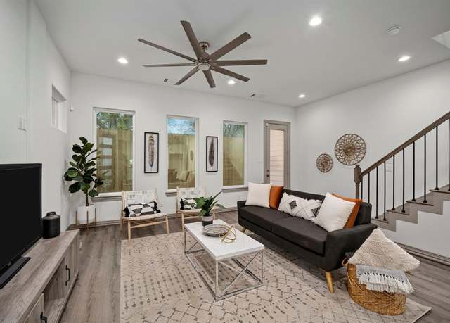 Property at 9010 Scott St, Houston, TX 77051, 3 beds, 2.5 baths
