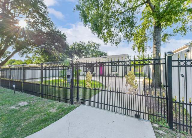 Property at 6159 Belmark St, Houston, TX 77033, 3 beds, 2 baths