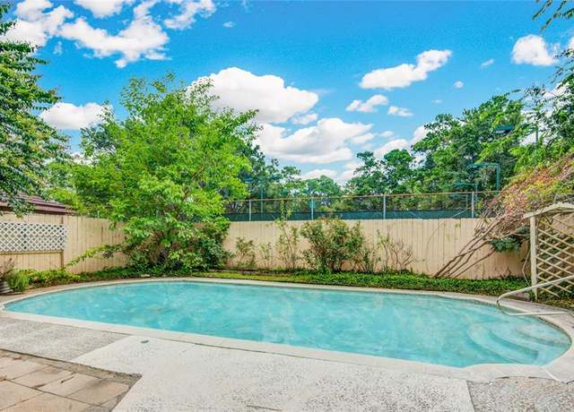 Property at 5211 Olympia Fields Ln, Houston, TX 77069, 4 beds, 2.5 baths