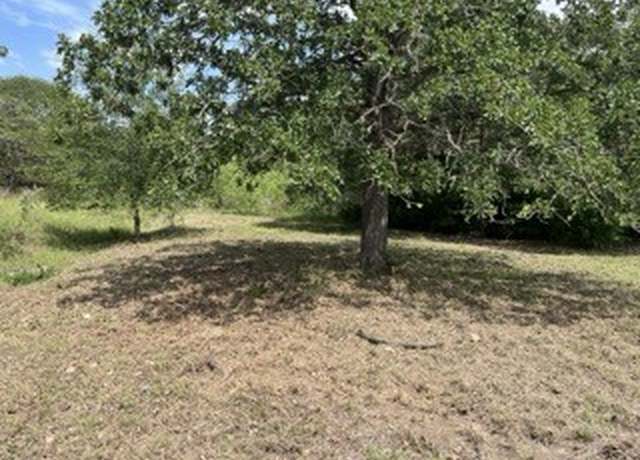 Property at 207 Joe Cole Ln, Smithville, TX 78957