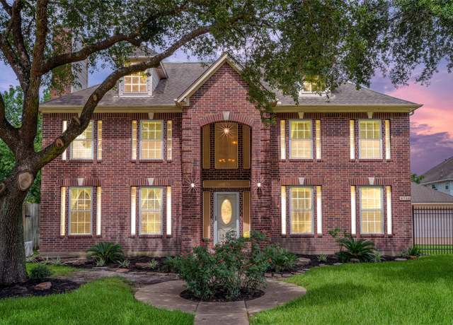 Property at 9706 Broadley Dr, Sugar Land, TX 77498, 5 beds, 3.5 baths