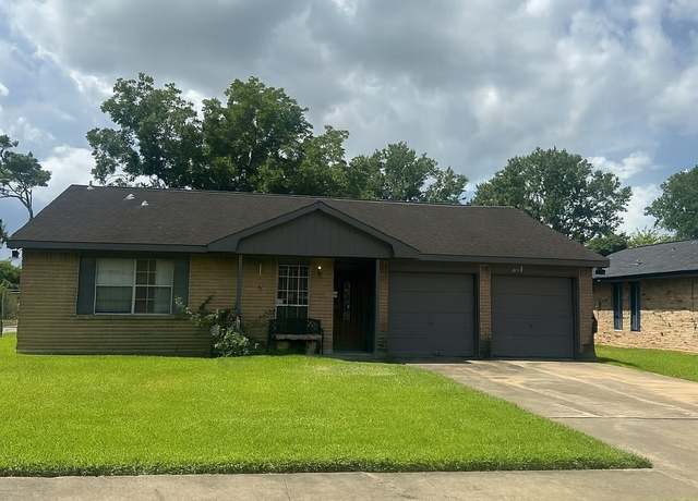 Property at 3207 Westhampton Dr, Houston, TX 77045, 3 beds, 1.5 baths