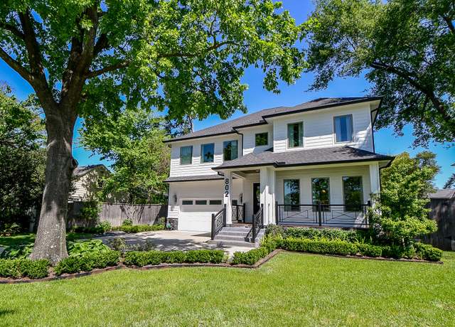 Property at 802 W 30th St, Houston, TX 77018, 4 beds, 4 baths