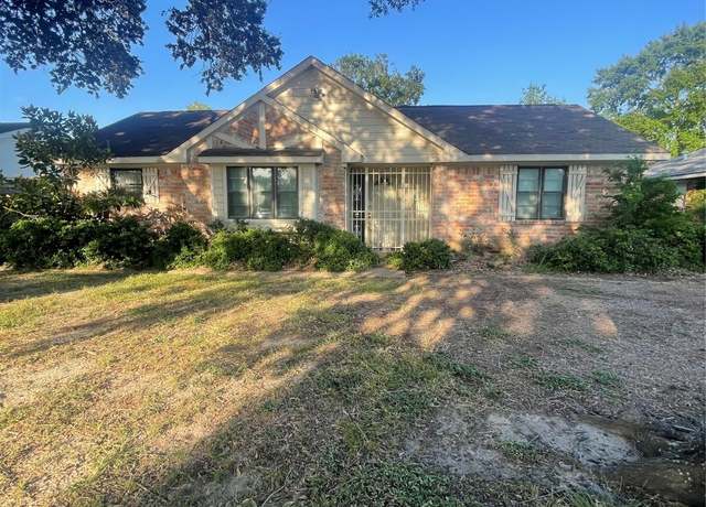 Property at 8711 S Dairy Ashford Rd, Houston, TX 77099, 4 beds, 2 baths