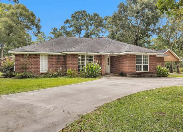 Property at 11802 Linger Ln, Conroe, TX 77303, 4 beds, 2.5 baths