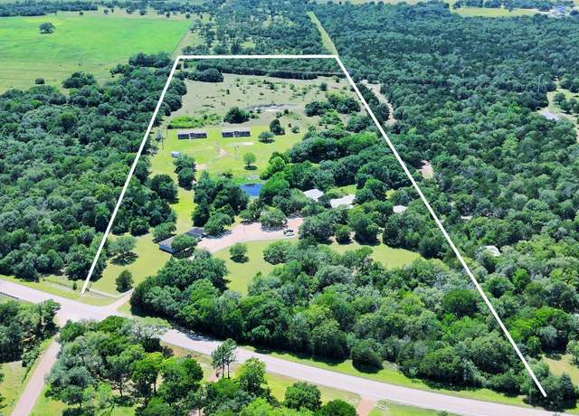 Property at 4110 Fm 609, Flatonia, TX 78941, 4 beds, 2 baths