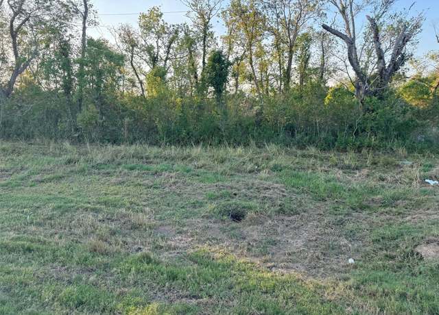 Property at 22602 Pittman Dr, Angleton, TX 77515